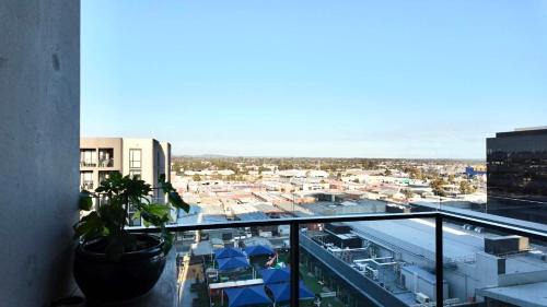 Clayton Apartment | Premium Twin King Ensuites apartment with Double Sofa Bed at M-city Apartment Complex - Infinite Mountain View - Monash Uni & Hospital Clayton, 3168, Victoria, Australia - Free parking, Wifi, Amenities, Tea and Coffee