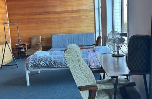 Brunswick East House | Presidents Suite (Private Room up to 6)