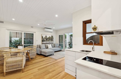 North Avoca House | Prestige Home | Ocean Views, 5BR, Yard, Sleeps 10