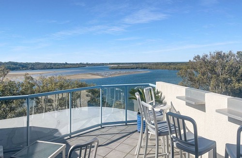 Maroochydore Apartment | Prime location along Maroochy River with excellent river views.