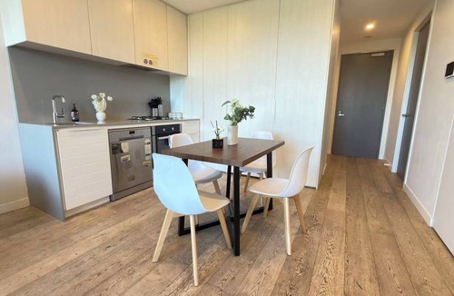 Parkville Apartment | Prime luxury 2BR2BA with Pool+Gym+Free Parking