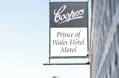 Penola Hotel | Prince of Wales Hotel Motel