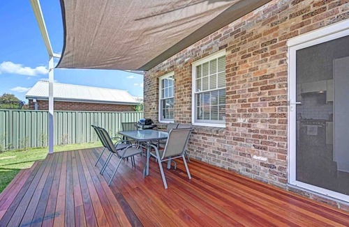 Bletchington House | Prince Street Cottage - Pet Friendly