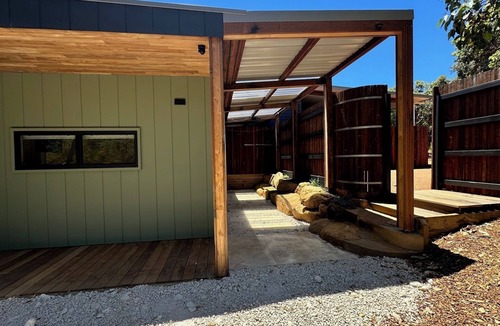 Margaret River Villa | Private coastal villa with traditional sauna located in a beautiful bush setting