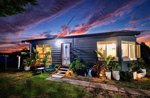 Werribee South House | Private Farmhouse & Paddock Available