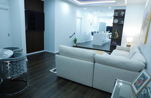 Maidstone House | Private Home · Free Parking · Near CBD" Share Save