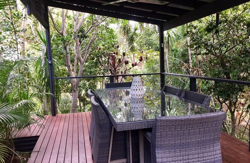Elizabeth Beach Apartment | Private, modern self-contained studio in Elizabeth Beach