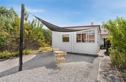North Hobart Condo | Private North Hobart Cottage