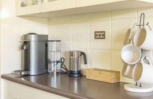Coffs Harbour House | Private Pool | Sleeps 12 | Pets | Basketball Hoop