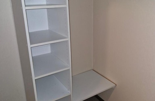 Glen Waverley House | Private Studio Ensuite & Kitchenette