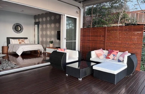 Smiths Lake House | Private waterfront retreat with Kayaks, Boat Bay & Stunning Views
