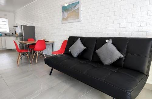 Oak Park Ski Chalet | PROMO! Near Train Station, FREE WIFI!