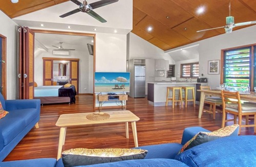 Nelly Bay Villa | Pure Magnetic Villa 4