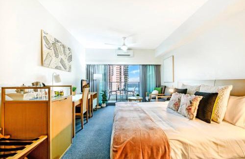 Darwin City Centre Apartment | 'Pure Synergy' Explore Darwin's Riches from Two Separate Apartments