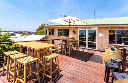 Centennial Park Hotel | Quality Apartments Banksia Gardens
