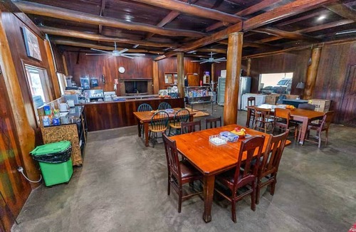 Upper Warren House | Queen & King Single Chalet 7 | Manjimup WA