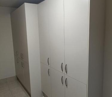 Auburn House | Queen Room with Private Toilet and Laundry - A3