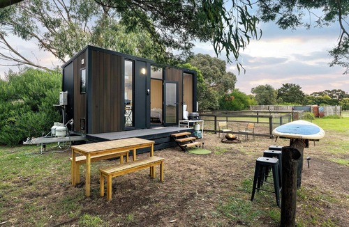 Grantville House | Queens Ferry Farm by the Bay by Tiny Away