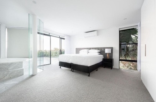Queenscliff Apartment | Queenscliff Ocean Villa by onefinestay