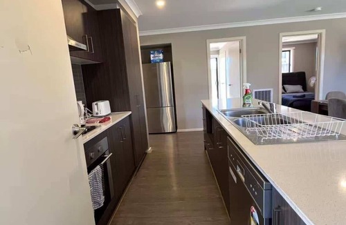 Melton South House | Quiet Melton Retreat 4BR + Garage