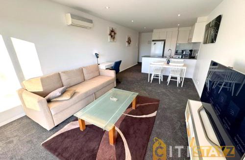 Turner Apartment | Quiet Turner Retreat - Modern 1BR with Secure Parking