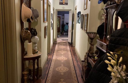 Maryborough House | R&R Luxury House, Maryborough, VIC