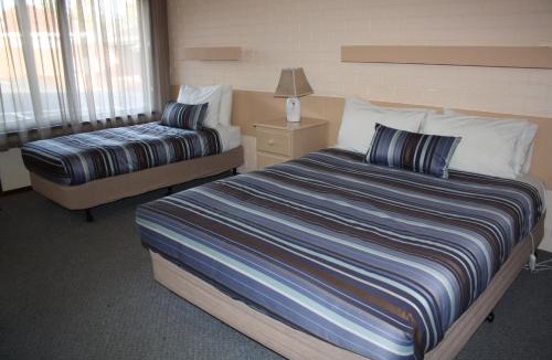 Warrnambool Hotel | Raglan Motor Inn
