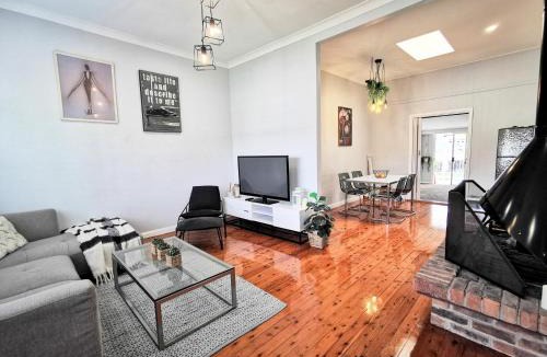 Muswellbrook House | Rare Find! 5-Bedroom Home with Pool and Pool Table