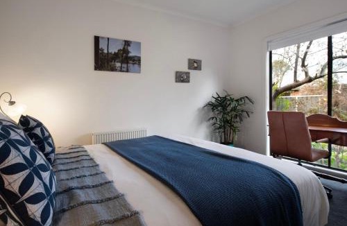 Daylesford House | Raven Cottage- gorgeous gardens and cosy fire