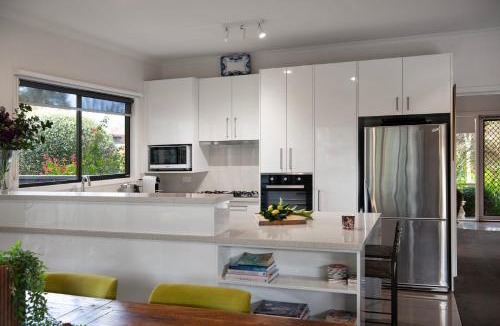 Daylesford House | Raven Cottage- gorgeous gardens and cosy fire
