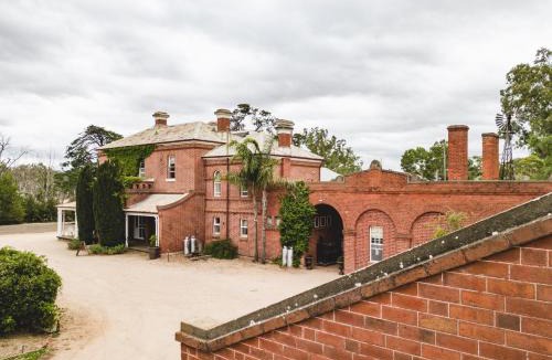 Ravenswood Bed & Breakfast | Ravenswood Homestead