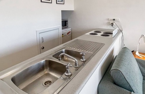 Jindabyne Apartment | Razorback 3 - Centrally located cosy 1 bedroom