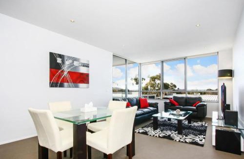 Capital Hill Apartment | Realm Park Apartment - Braddon