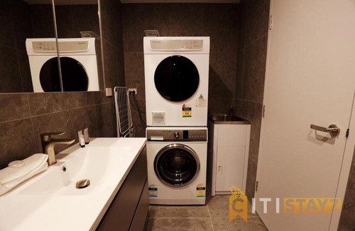 Phillip Apartment | Red Rose Retreat - 1bd 1bth 1CarSp Apt