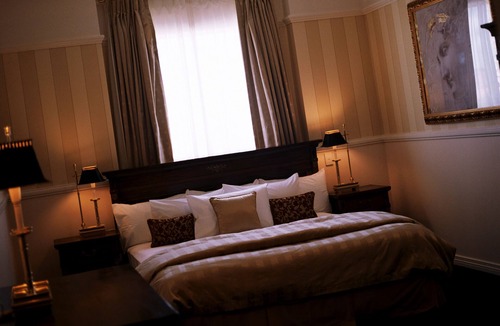 Mount Isa City Hotel | Redearth Hotel