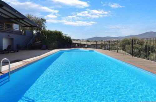 Merrijig Apartment | Redgum Apartment - Merrijig - Sleeps 7