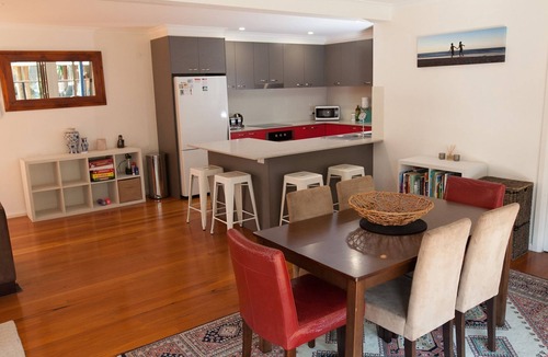 Boomerang Beach House | Reef Break Beach getaway