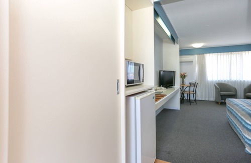 West Mackay Hotel | Reef Resort Motel