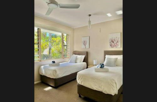 Port Douglas House | Reef Terraces on St Crispins