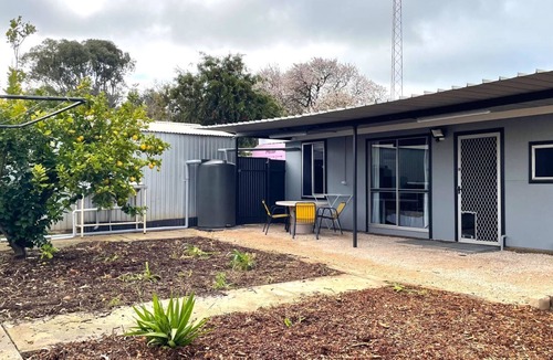 Port Victoria Hotel | Reel 'Em Inn, Port Victoria
