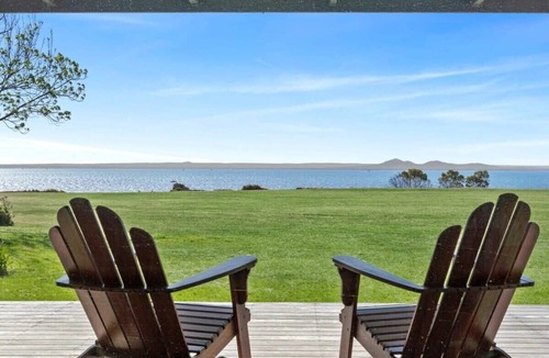 Clifton Springs House | ReelKeen on the Bellarine I Water Views with Beach Access