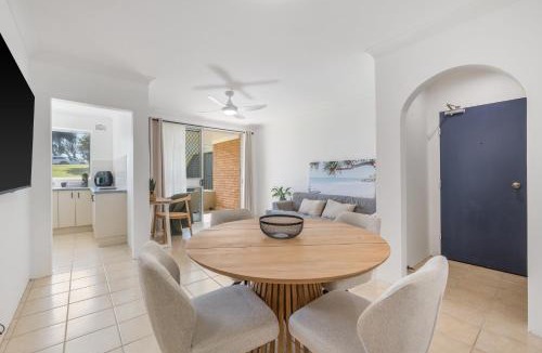 Port Macquarie Apartment | Relax at Flynns View