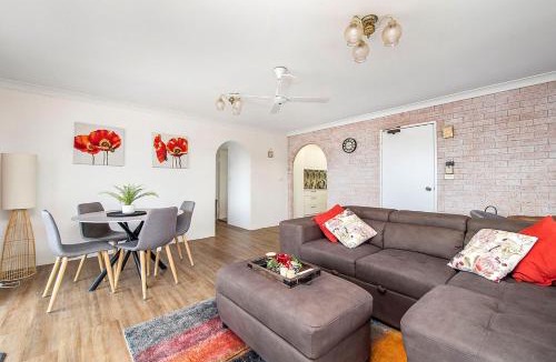 North Haven Apartment | Relax at Riverview