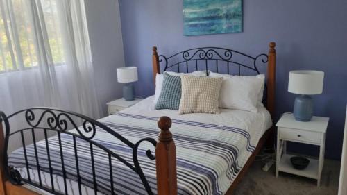 Hawks Nest House | Relax In Cosy Comfort