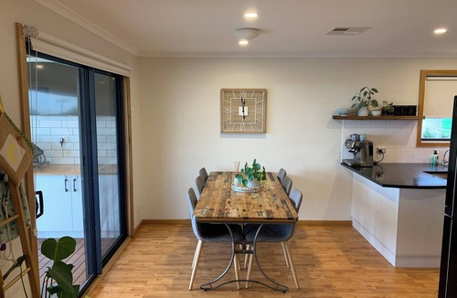 Port Lincoln House | Relax on the deck, overlooking beautiful Boston Bay! Bring the kids & the dog!