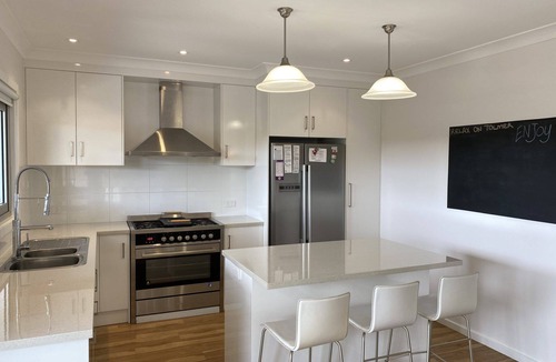 Waterhouse House | Relax on Tolmer - Great for two families