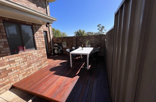 Mollymook House | Relaxed coastal townhouse with ocean views.
