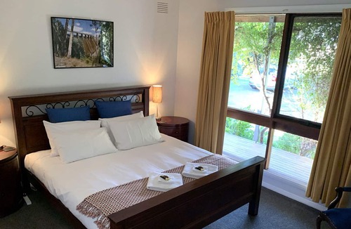 Kyneton House | Relaxing country getaway close to Kyneton