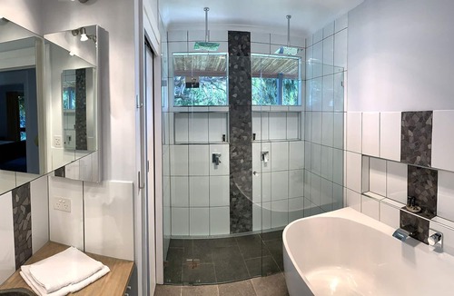 Kyneton House | Relaxing country getaway close to Kyneton