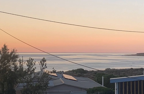 North Beach House | Relaxing family holiday home, just a stones throw from the beach